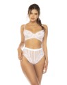 soutiengorge en dentelle brodée et culotte haute blanche sensuelle.