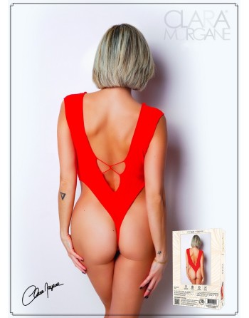 body rouge avec décolleté plongeant de la collection clara morgane.