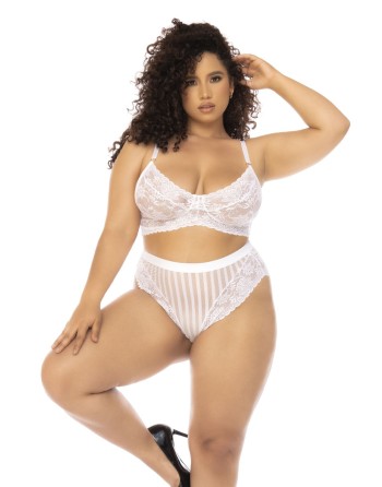 soutiengorge en dentelle brodée et culotte haute blanche grande taille.